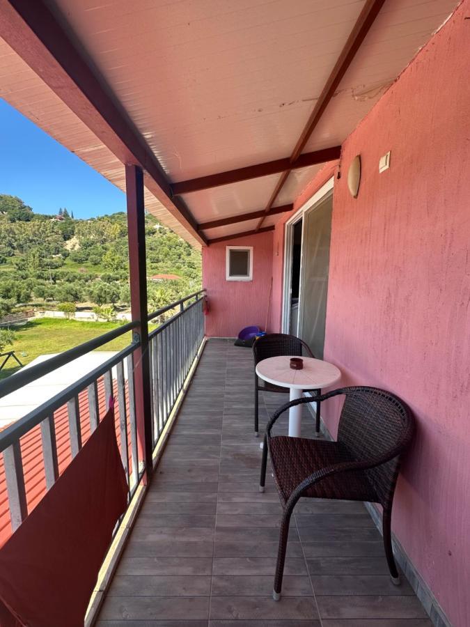 Rainbow Apartments Kalamaki  Luaran gambar
